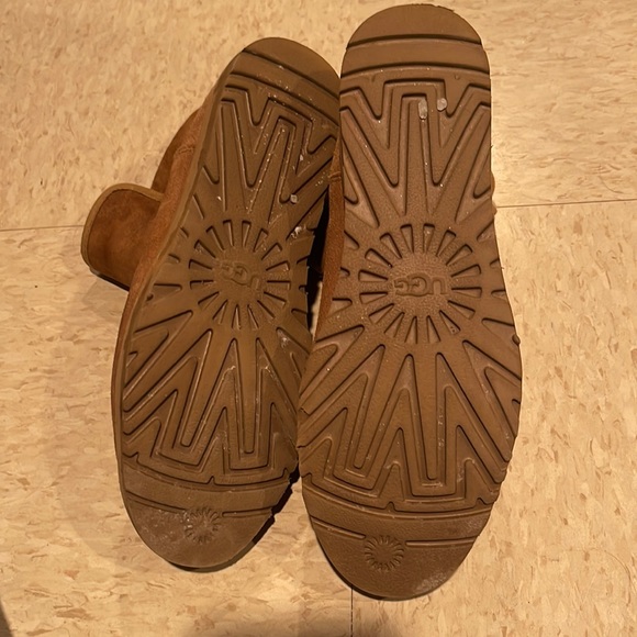 GUC UGG Boots - Picture 5 of 5